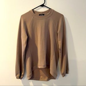 Long sleeve high low club Pilates logo